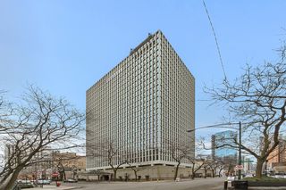 1 E Scott Street Unit 1203