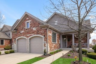 1217 W Charles Lane