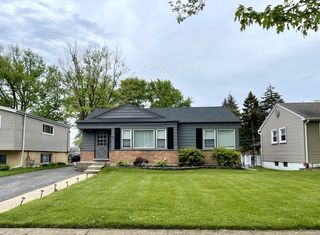 239 W Taylor Road