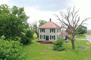 363 E 1900 North Road