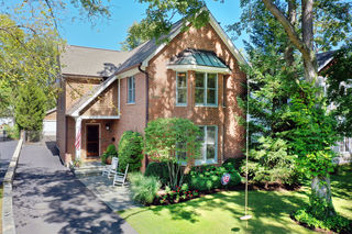 312 E Woodland Road
