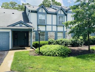1564 Sandhurst Court Unit B