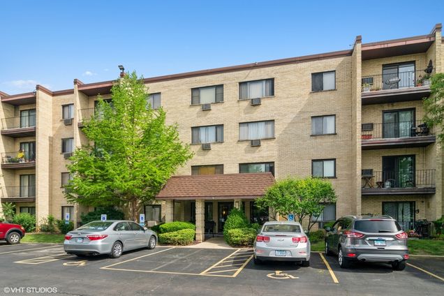 7211 Wolf Road Unit 202 Indian Head Park, IL Condo Sold - Photo 1 of 13. Opens carousel modal