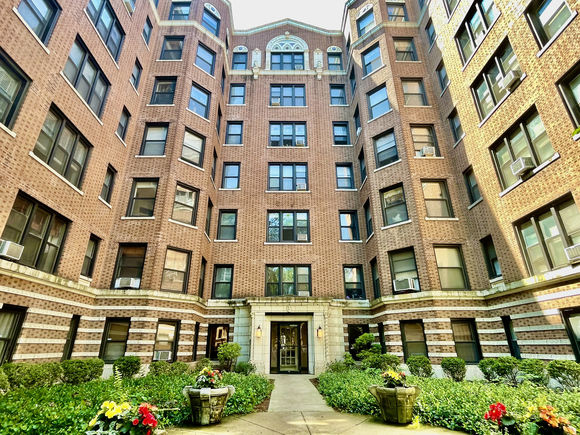 725 W Sheridan Road Unit 708 Chicago, IL Condo Sold - Photo 1 of 20. Opens carousel modal