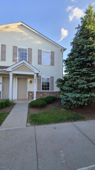 1401 Silverstone Drive Unit 1401