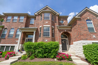 27w755 N Meadowview Drive