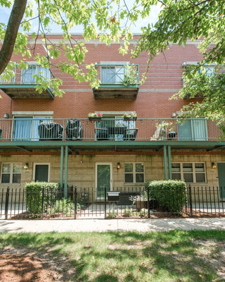 4530 S Woodlawn Avenue Unit 1009