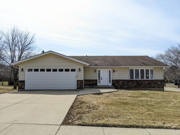 1919 Tomahawk Court Freeport, IL House Sold - Photo 1 of 33. Opens carousel modal