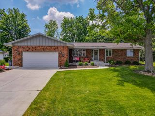 111 Boulder Drive