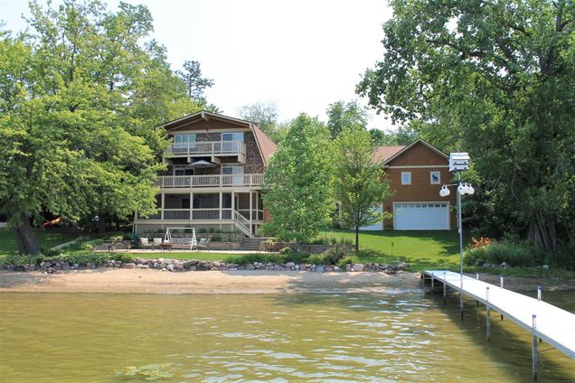 38442 N Munn Road Lake Villa, IL House Sold - Photo 1 of 41. Opens carousel modal