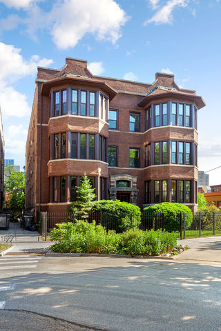 939 W Ainslie Street Unit 2E
