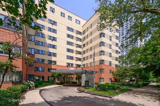 5048 N Marine Drive Unit E5