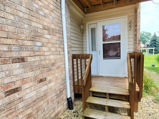 903 N Linden Street Unit 207