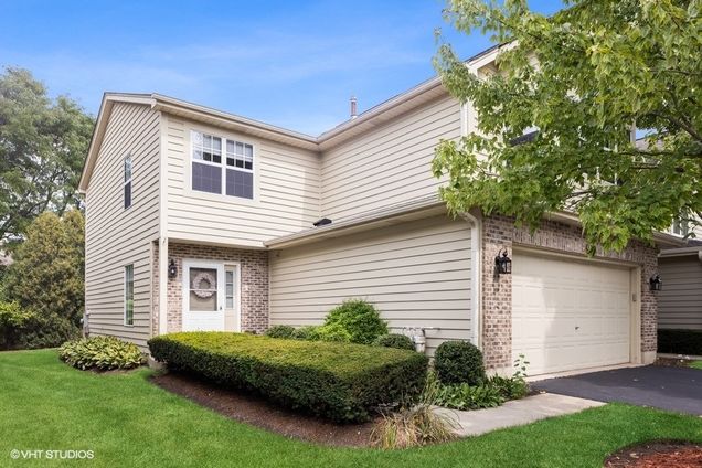 93 Townsend Circle Naperville, IL Townhouse Sold - Photo 1 of 20. Opens carousel modal