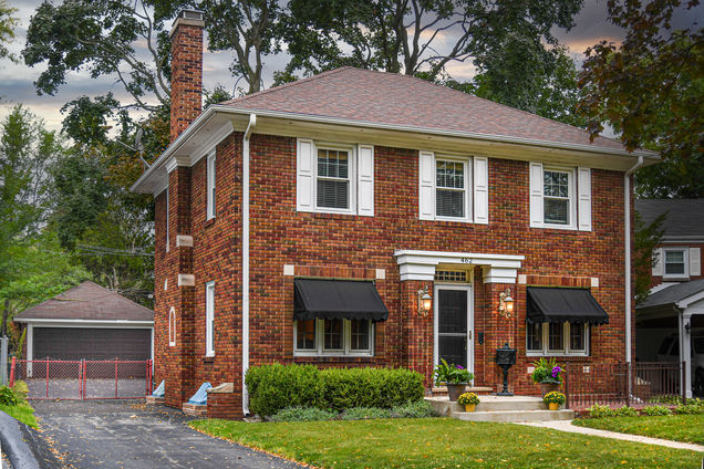 462 Glendenning Place Waukegan, IL House Sold - Photo 1 of 31. Opens carousel modal