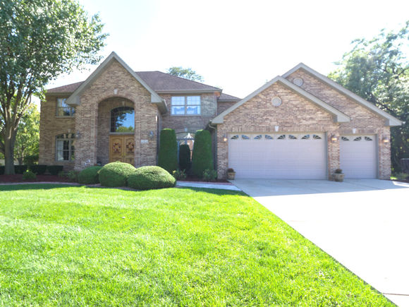 3 Richwood Terrace Flossmoor, IL House Sold - Photo 1 of 29. Opens carousel modal