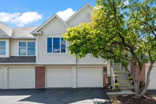 30w111 Fairfax Court Unit 30W111