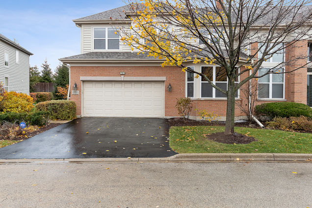 757 Sarah Lane Northbrook, IL Townhouse Sold - Photo 1 of 25. Opens carousel modal