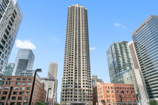440 N Wabash Avenue Unit 4706 Chicago, IL Condo Sold - Photo 1 of 29. Opens carousel modal