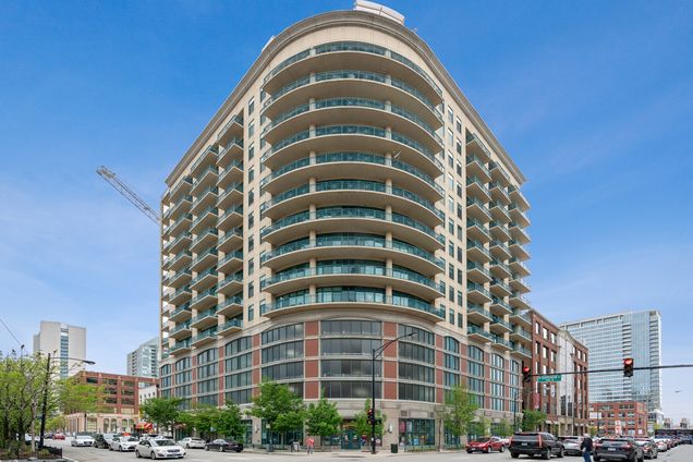 340 W Superior Street Unit 907 Chicago, IL Condo Sold - Photo 1 of 17. Opens carousel modal