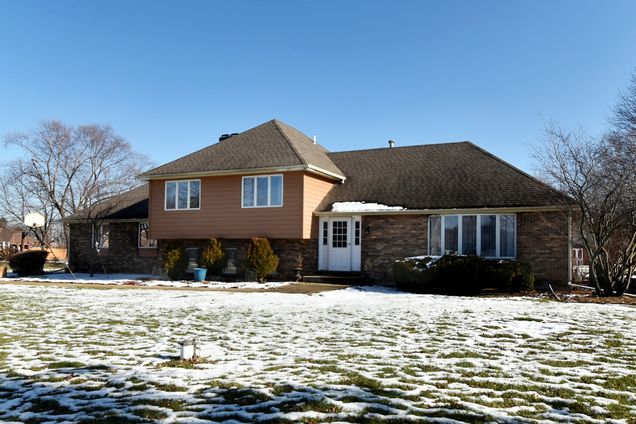 17609 S Virginia Drive Plainfield, IL House Sold - Photo 1 of 24. Opens carousel modal