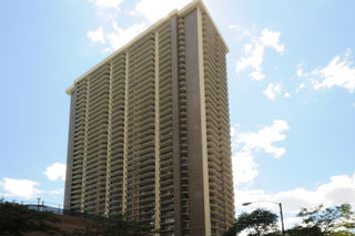 6007 N Sheridan Road Unit 34G