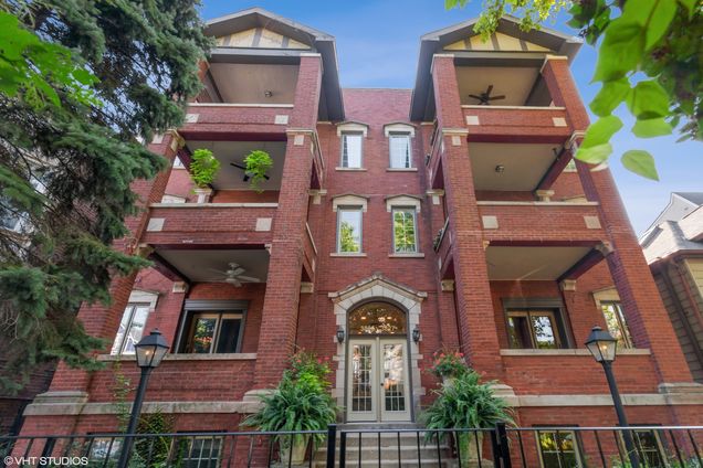 3825 N Kenmore Avenue Unit 1S Chicago, IL Condo Sold - Photo 1 of 21. Opens carousel modal