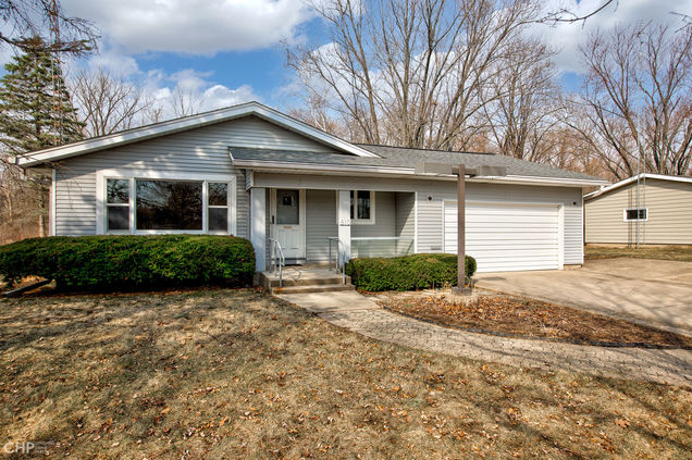 810 Gerry Street Woodstock, IL House Sold - Photo 1 of 35. Opens carousel modal