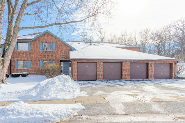 1855 Portsmouth Drive Unit 10-6C Lisle, IL Condo Sold - Photo 1 of 23. Opens carousel modal