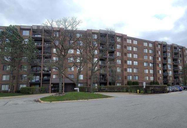 400 Park Ave #517, Calumet City, IL 60409 Estately 🧡 MLS