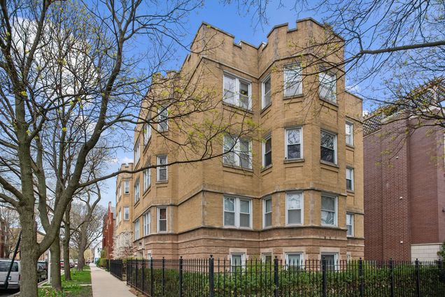 3100 W Berteau Avenue Unit 1 Chicago, IL Condo Sold - Photo 1 of 33. Opens carousel modal