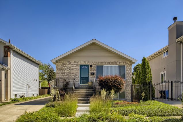 6501 W Byron Street Chicago, IL House Sold - Photo 1 of 30. Opens carousel modal