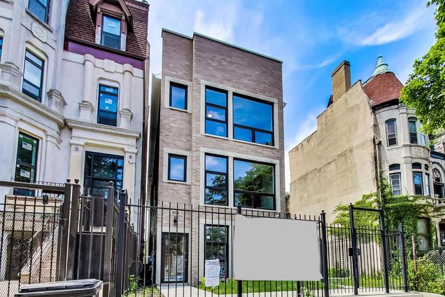 4024 S King Drive Unit 3 Chicago, IL Condo Sold - Photo 1 of 31. Opens carousel modal