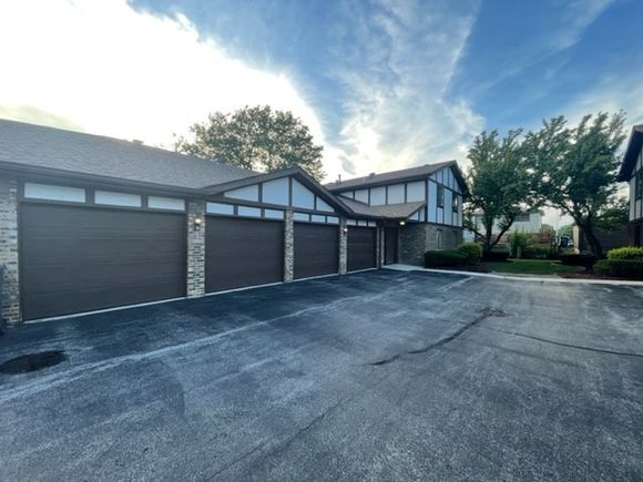5134 W 122nd Street Unit 2A Alsip, IL Condo Sold - Photo 1 of 18. Opens carousel modal