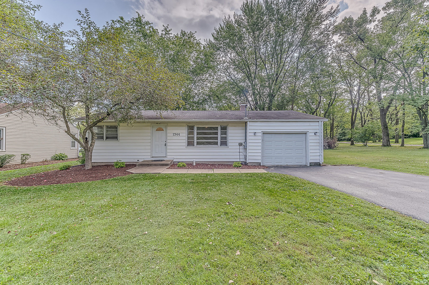 1344 N Cedar Rd, New Lenox, IL 60451 Estately 🧡 MLS 11625594