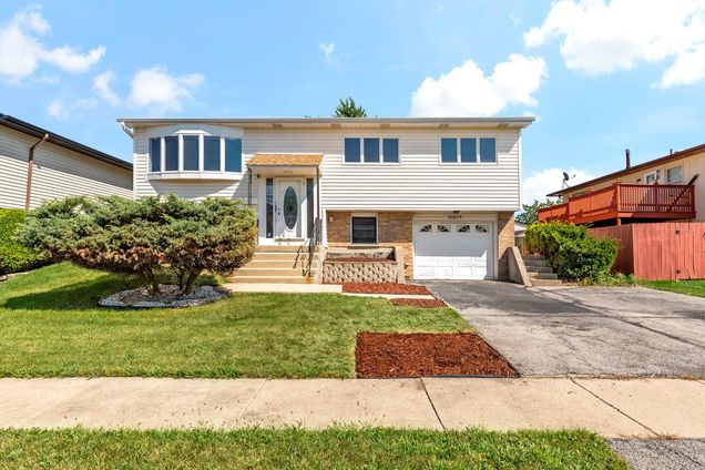 20079 Monterey Avenue Lynwood, IL House Sold - Photo 1 of 22. Opens carousel modal