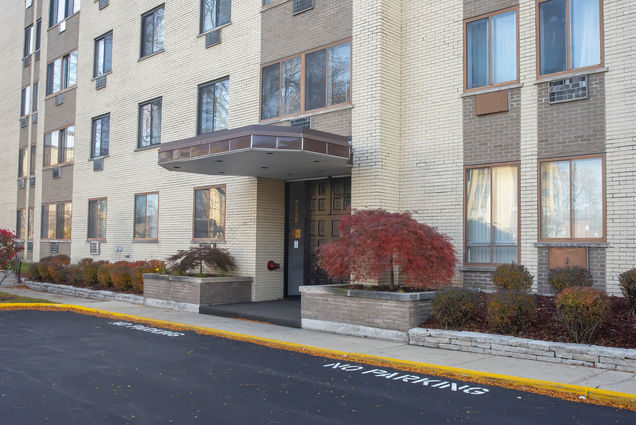 9745 S Karlov Avenue Unit 206 Oak Lawn, IL Condo Sold - Photo 1 of 18. Opens carousel modal