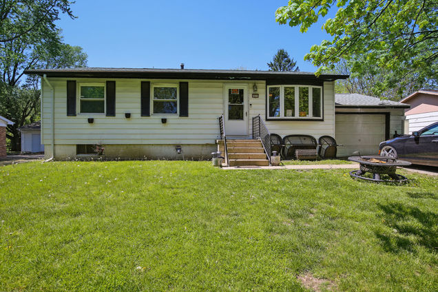 2511 Roland Drive Champaign, IL House Sold - Photo 1 of 14. Opens carousel modal