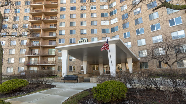 6833 N Kedzie Avenue Unit 804 Chicago, IL Condo Sold - Photo 1 of 16. Opens carousel modal
