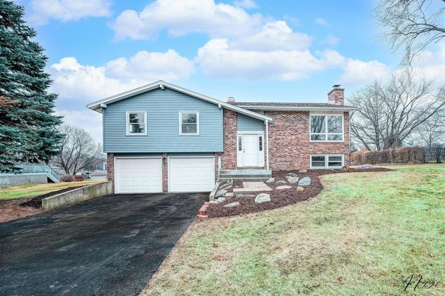 3115 W Fairway Drive McHenry, IL House Sold - Photo 1 of 38. Opens carousel modal