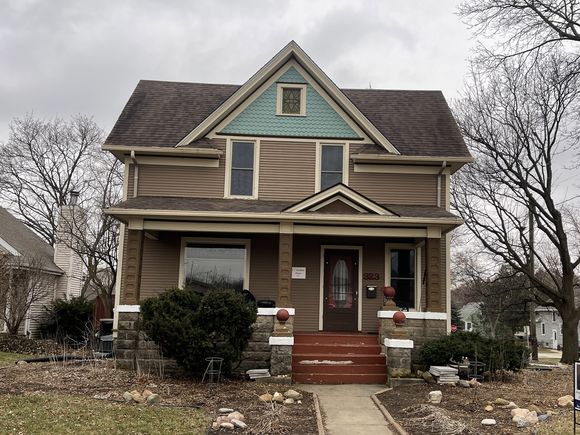 323 Forest Avenue Woodstock, IL House Sold - Photo 1 of 34. Opens carousel modal