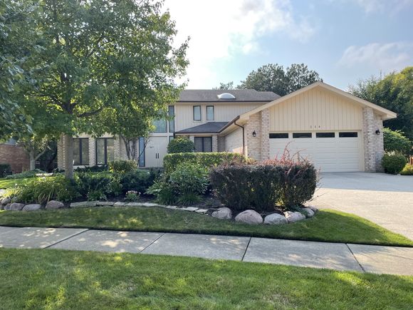 214 East Saint Andrews Lane Deerfield, IL House Sold - Photo 1 of 2. Opens carousel modal