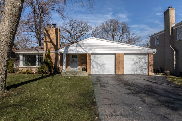 1824 Norman Boulevard Park Ridge, IL House Sold - Photo 1 of 32. Opens carousel modal