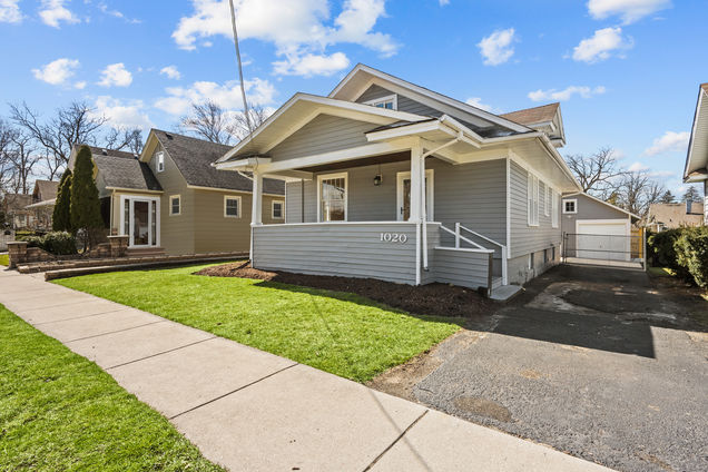 1020 Morton Avenue Elgin, IL House Sold - Photo 1 of 30. Opens carousel modal
