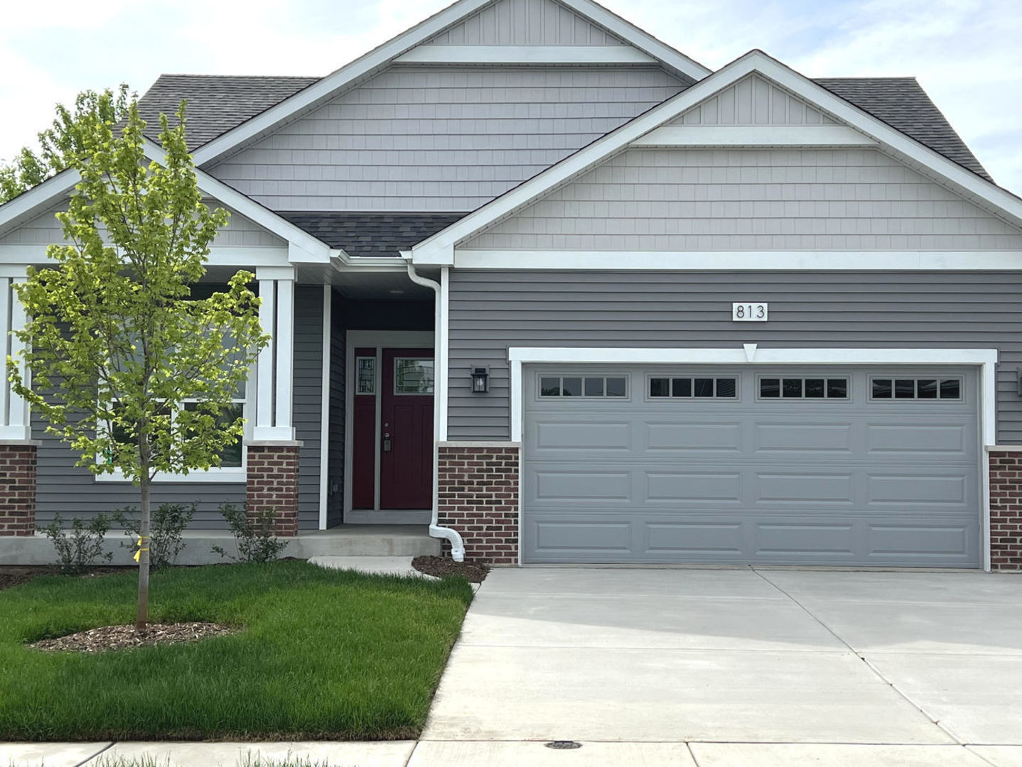 813 Alexandra Ln  