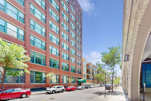801 S Wells Street Unit 1007 Chicago, IL Condo Sold - Photo 1 of 25. Opens carousel modal
