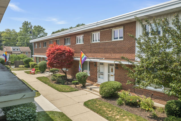 328 S Maple Street Mount Prospect, IL Townhouse Sold - Photo 1 of 30. Opens carousel modal