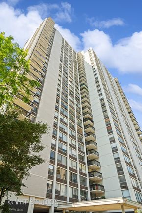 1460 N Sandburg Terrace Unit 2909 Chicago, IL Condo Sold - Photo 1 of 16. Opens carousel modal