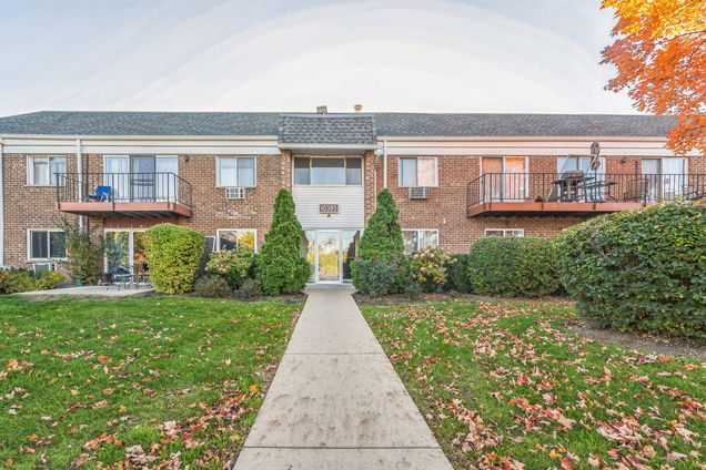10385 Dearlove Road Unit 2E Glenview, IL Condo Sold - Photo 1 of 1. Opens carousel modal
