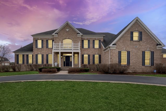 27 Doral Drive Hawthorn Woods, IL House Sold - Photo 1 of 49. Opens carousel modal